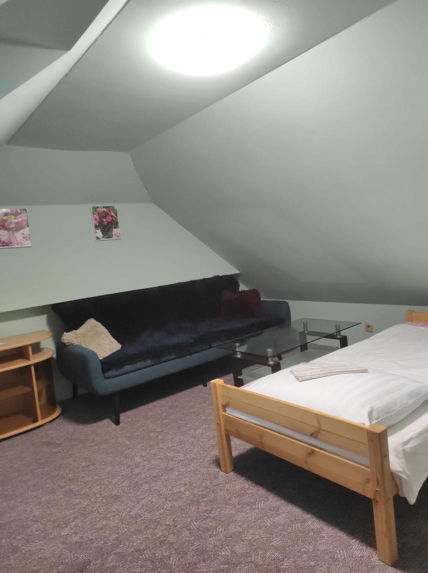Turisticka Ubytovna Centrum Pastvinska Prehrada Nekor Extérieur photo