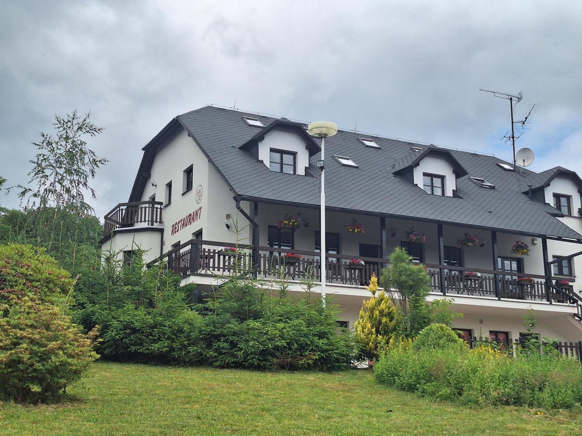 Turisticka Ubytovna Centrum Pastvinska Prehrada Nekor Extérieur photo
